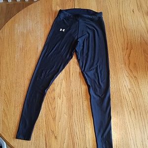 Under Armour black compression cold gear leggings